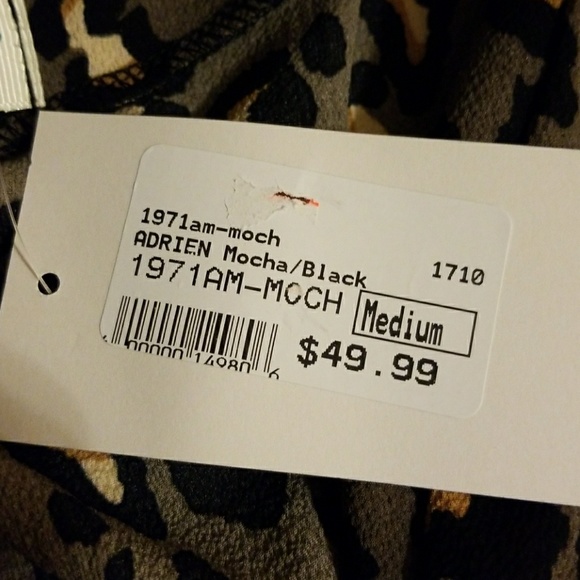 NEW! NWT romper - Picture 3 of 6